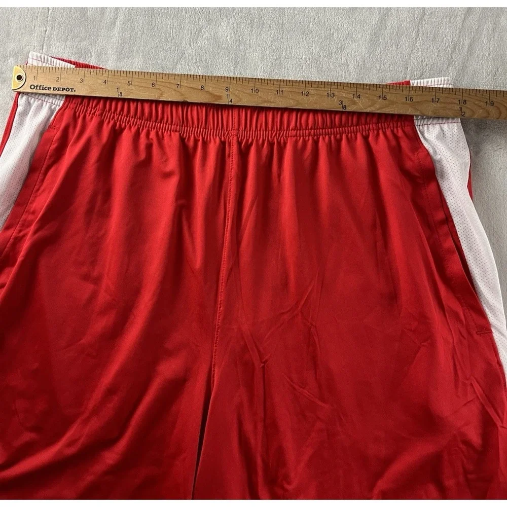 Under Armour  UA Tech Vent Shorts Men Extra Large Red White Loose Lightweight